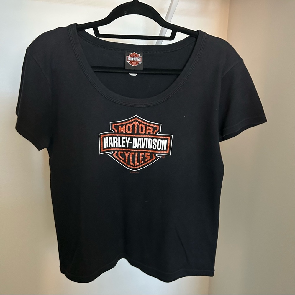 Harley-Davidson Women's Black and Orange Logo Tee